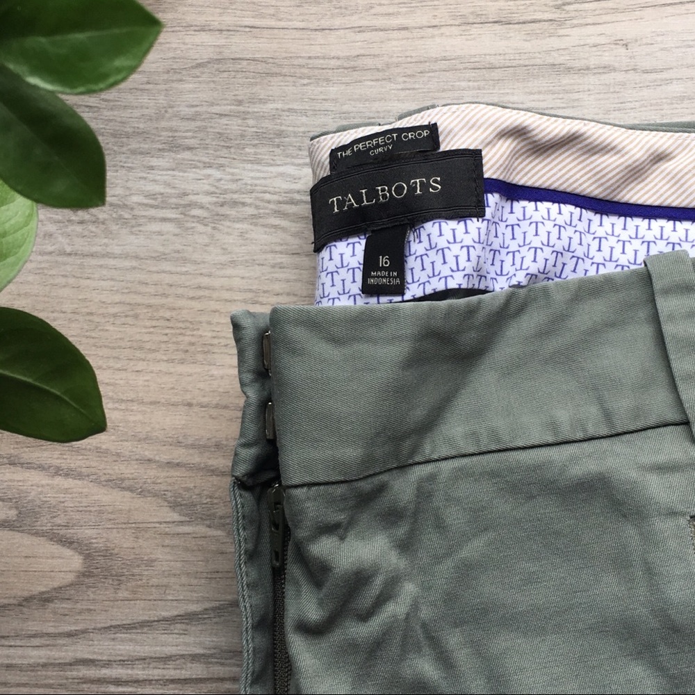 TALBOTS size 16 green curvy cropped pants